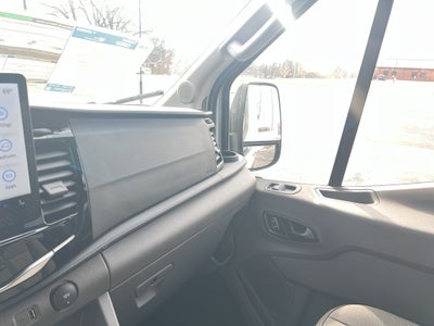 2026 Ford Transit Wagon XLT