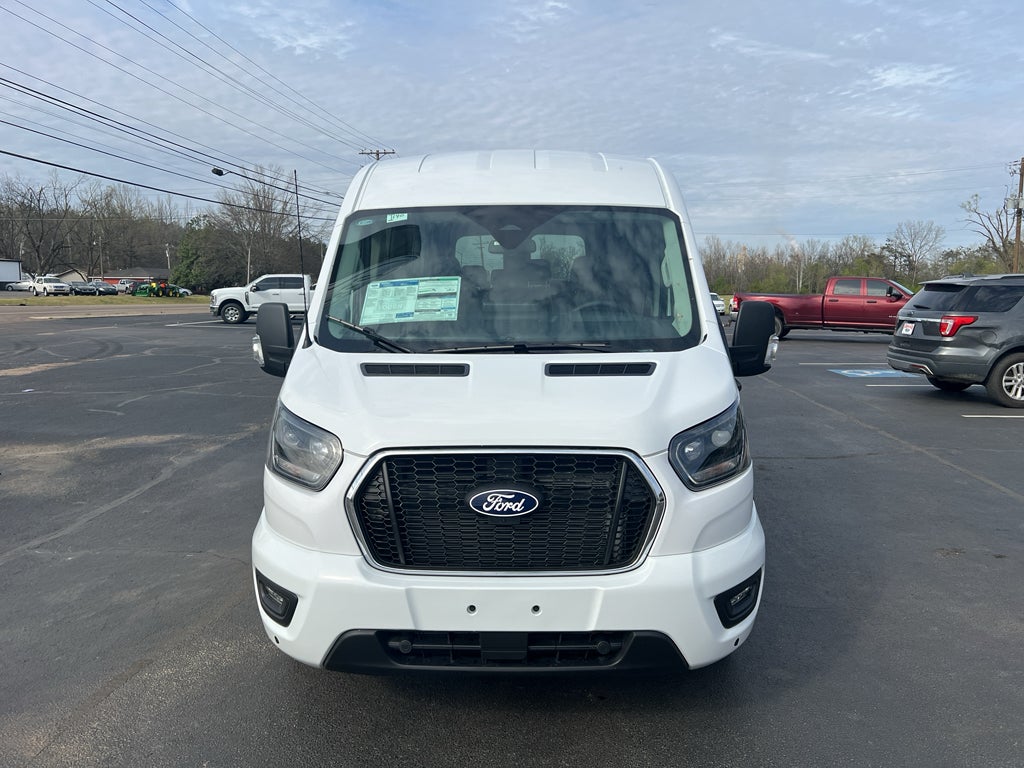 2026 Ford Transit Wagon XLT