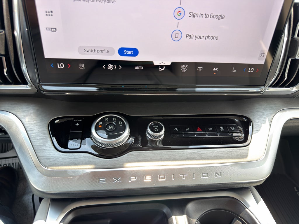 2027 Ford Expedition Platinum