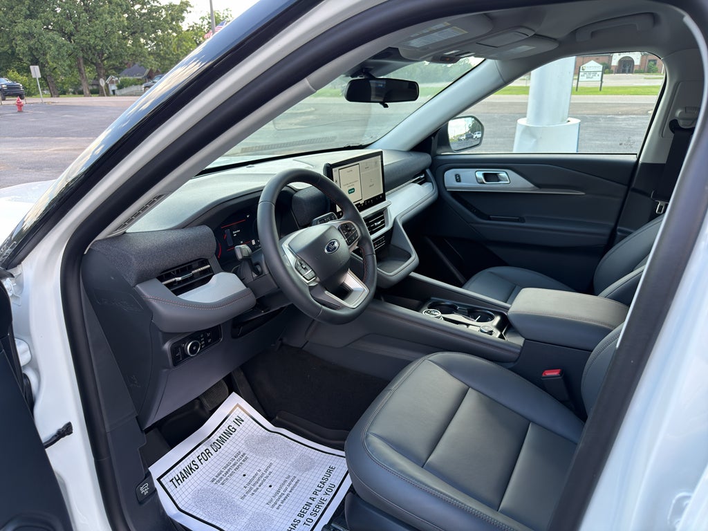 2026 Ford Explorer Active w/200A Pkg