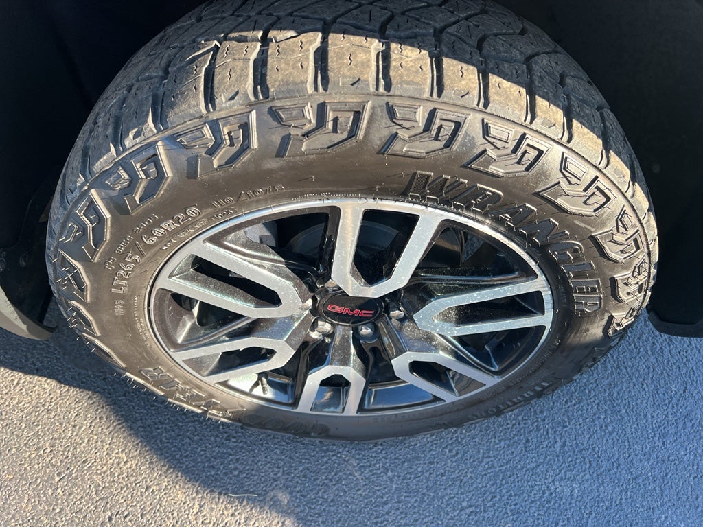 2023 GMC Sierra AT4