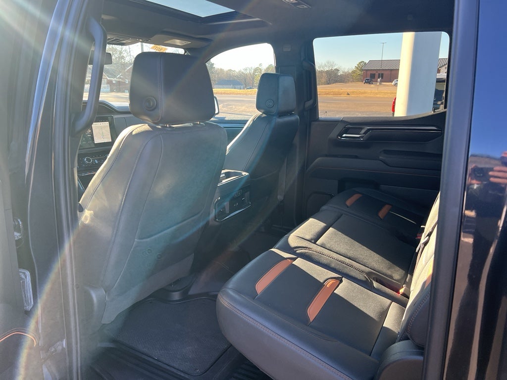 2023 GMC Sierra AT4