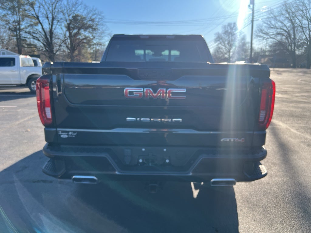2023 GMC Sierra AT4
