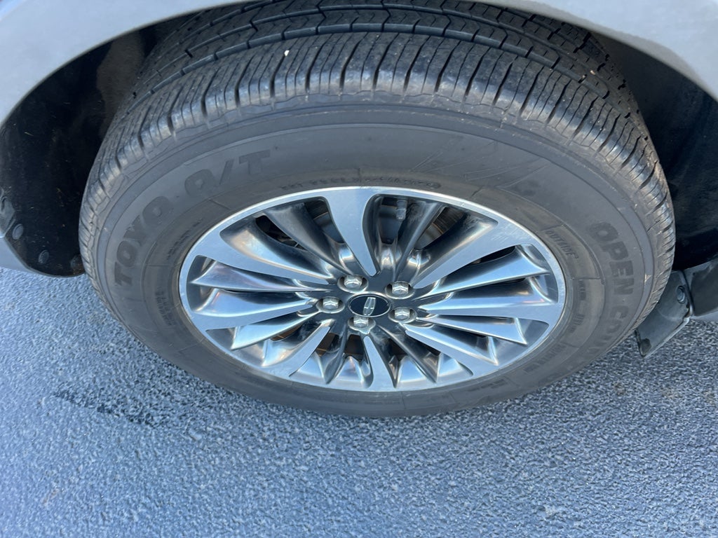 2020 Lincoln Nautilus Standard