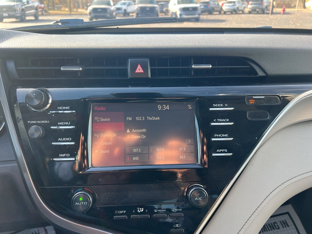 2018 Toyota Camry SE